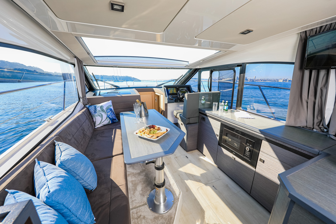 Monaco 110 aft deck