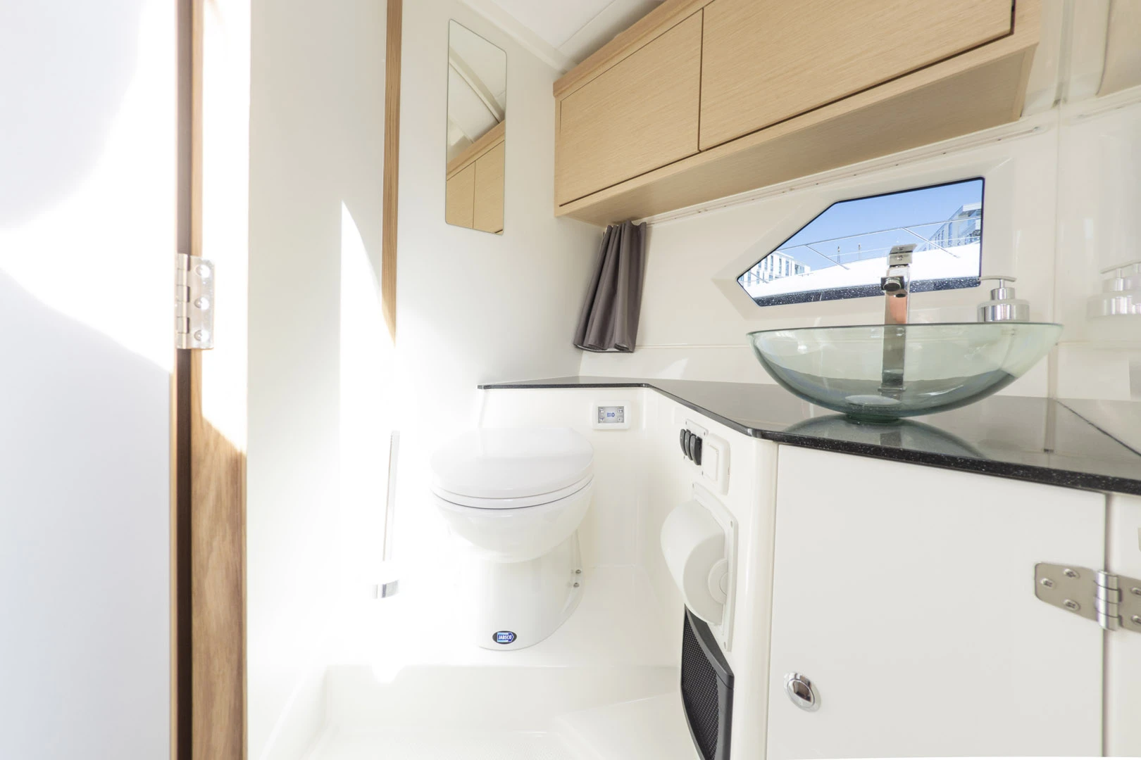 Sorrento 100 aft deck